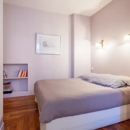 公寓 Greeter-appartement Haussmannien Avec Balcon *