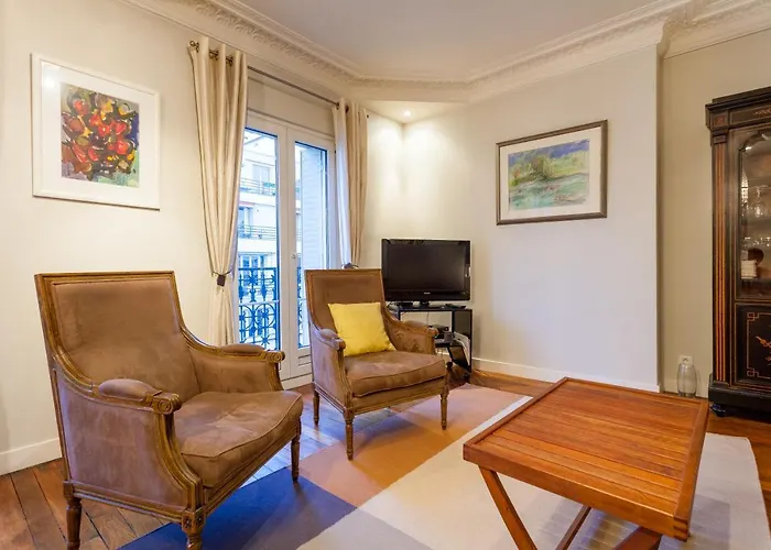 Greeter-appartement Haussmannien Avec Balcon Apartman Párizs