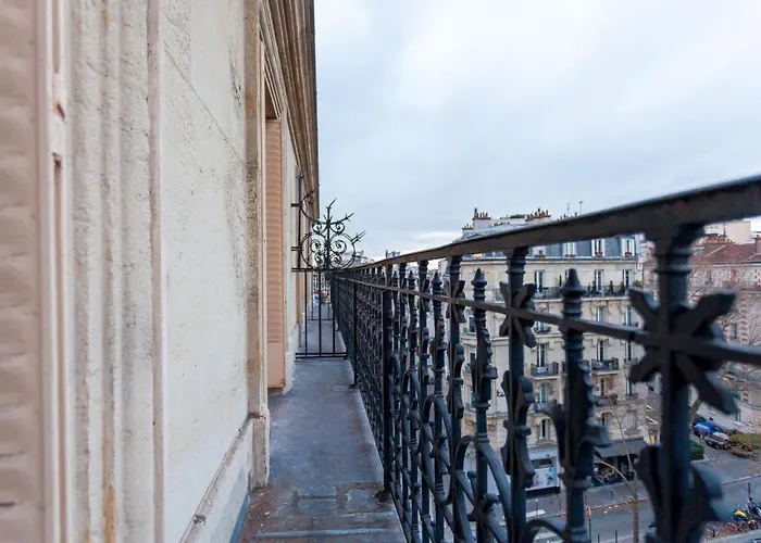 Apartman Greeter-appartement Haussmannien Avec Balcon Párizs