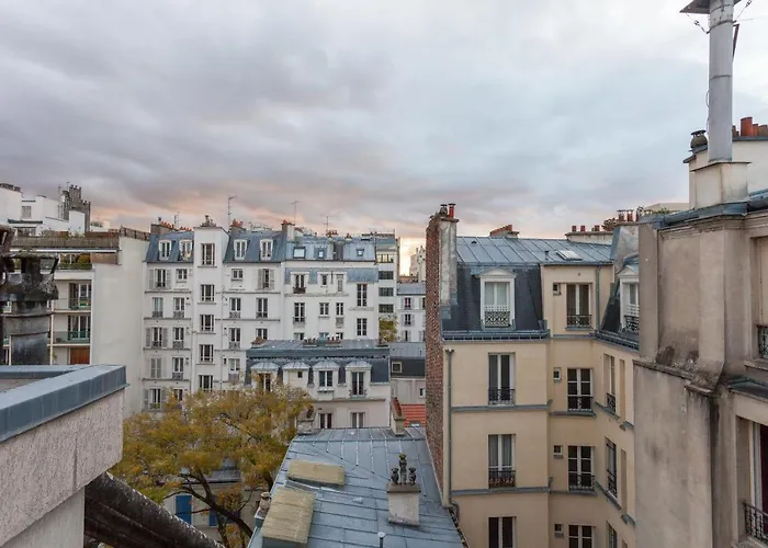 Greeter-appartement Haussmannien Avec Balcon *